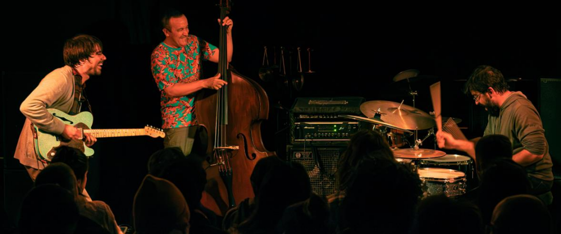 MARCELO DOS REIS “FLORA” Trio – ( Portugalia ) MARCELO DOS REIS “FLORA” Trio – ( Portugalia )