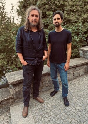 Duet Iztok Koren i Raphael Roginski – Nocturnal Consolations